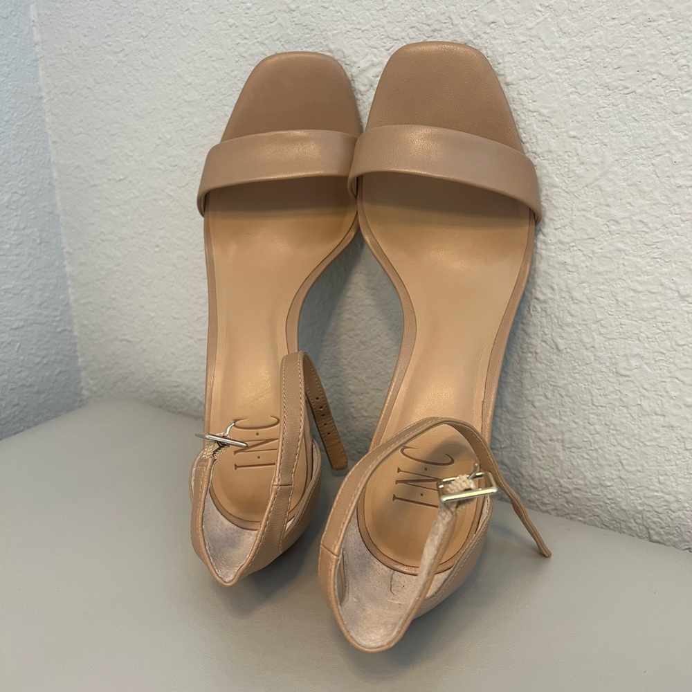 NWOT INC Women's Lexini Two-Piece Sandals Leather Beige Size 8.5 - Picture 7 of 10